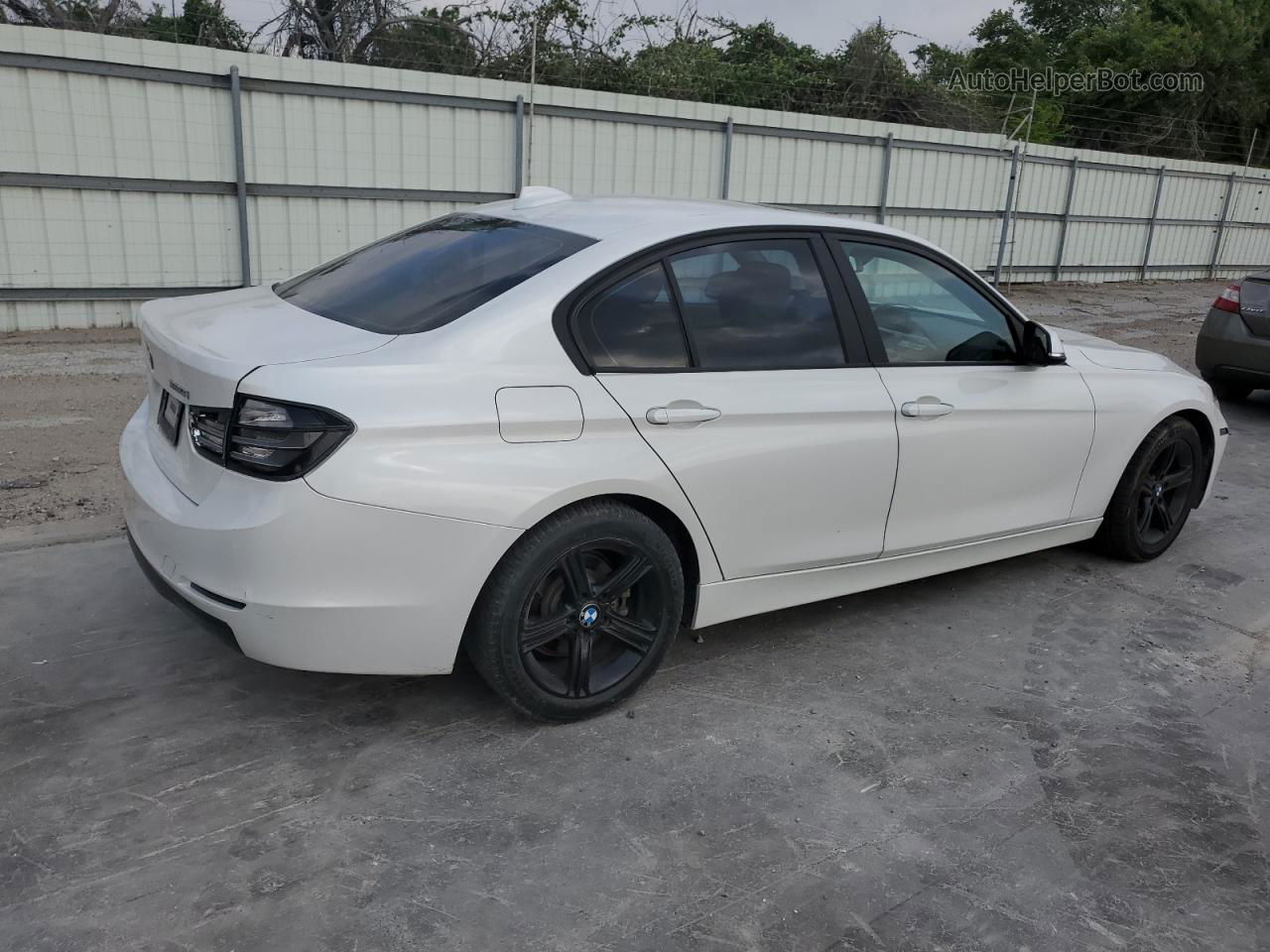 2014 Bmw 320 I White vin: WBA3B1G57ENS81378