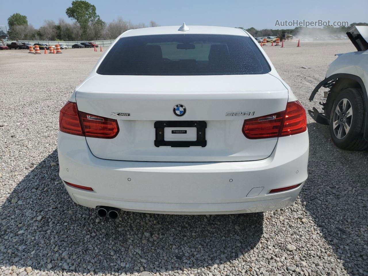 2014 Bmw 328 Xi White vin: WBA3B3C50EF545293