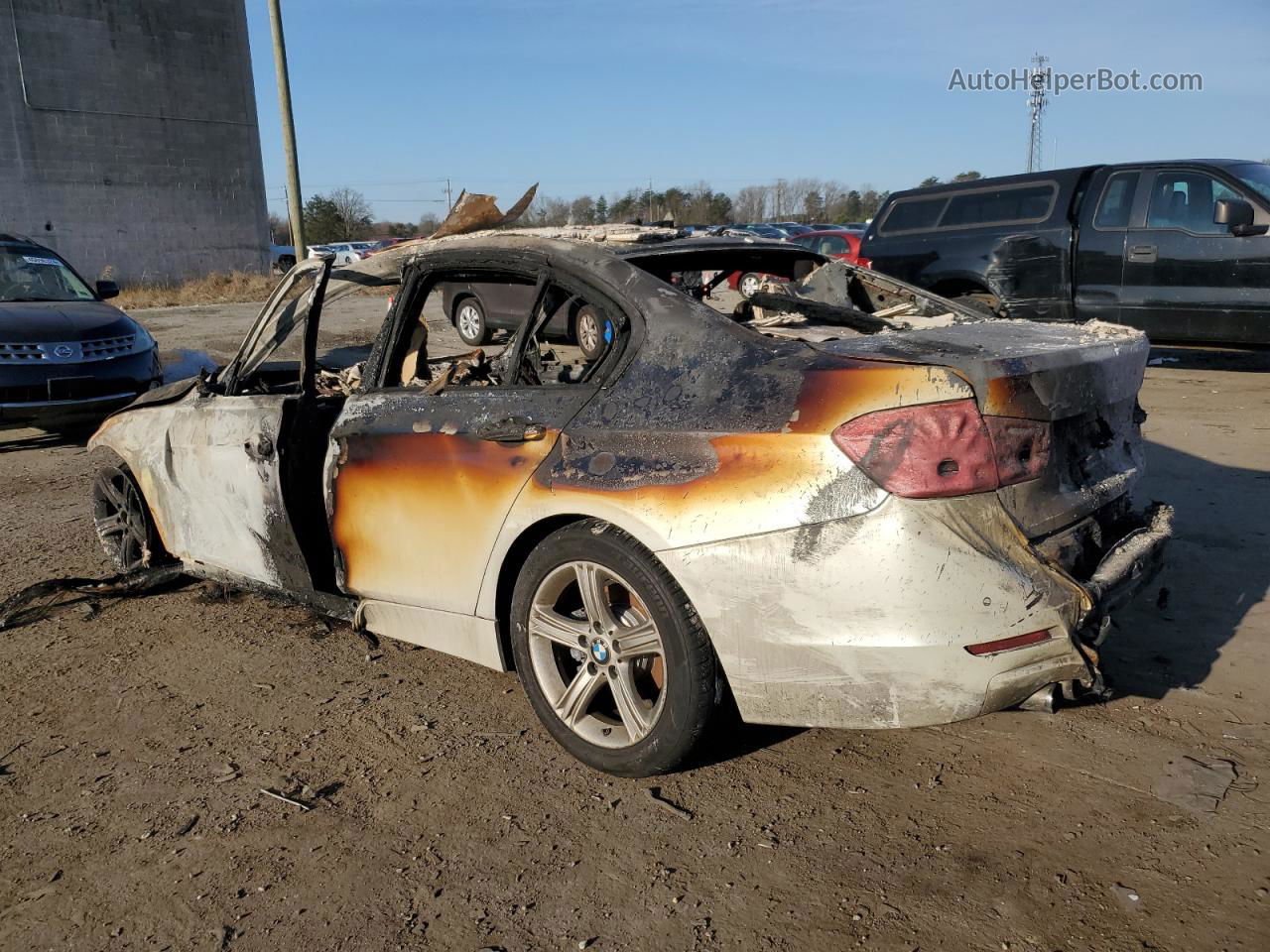 2015 Bmw 328 Xi Burn vin: WBA3B3C56FF548538