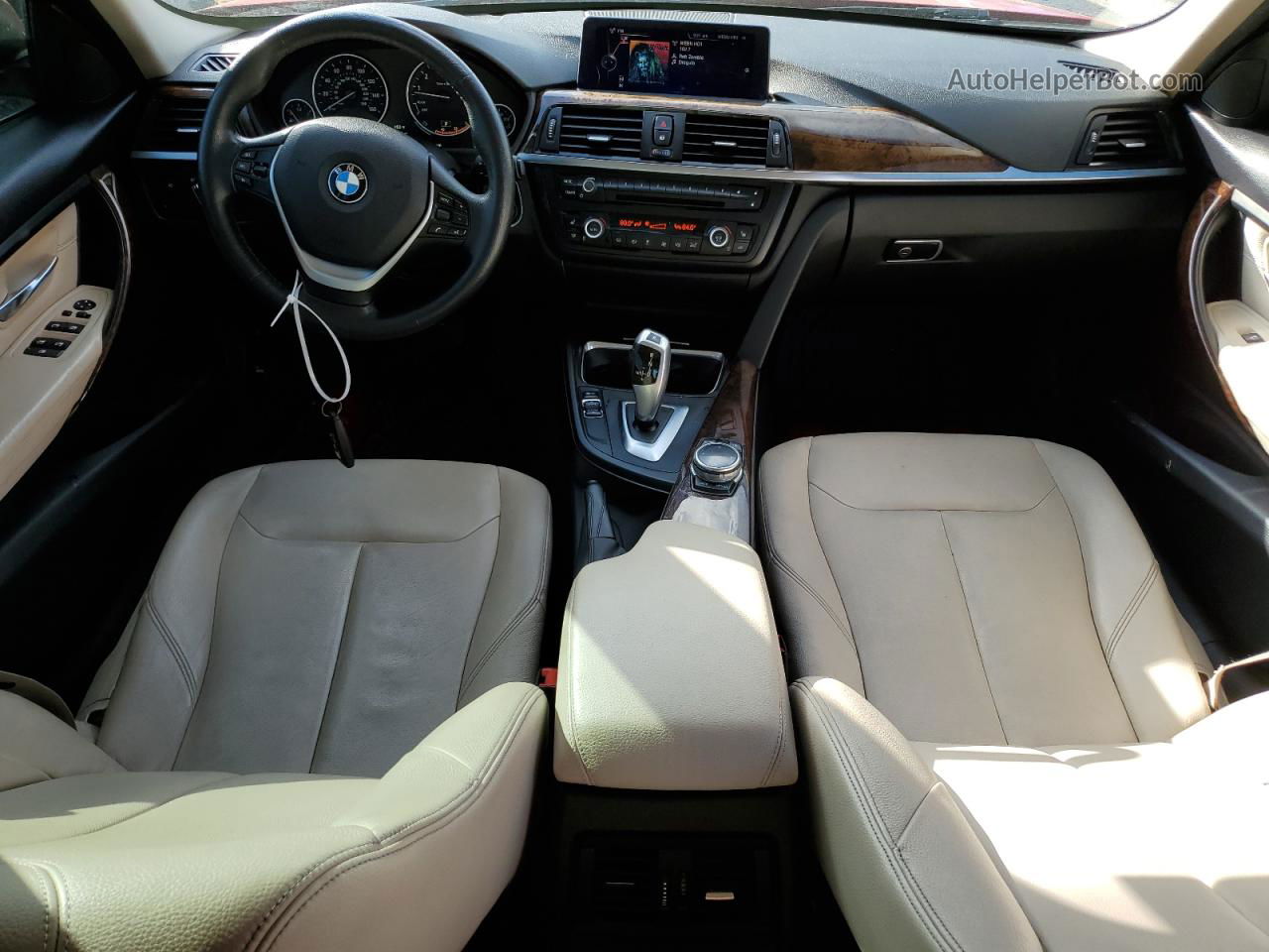 2015 Bmw 328 Xi Красный vin: WBA3B3G58FNR86462