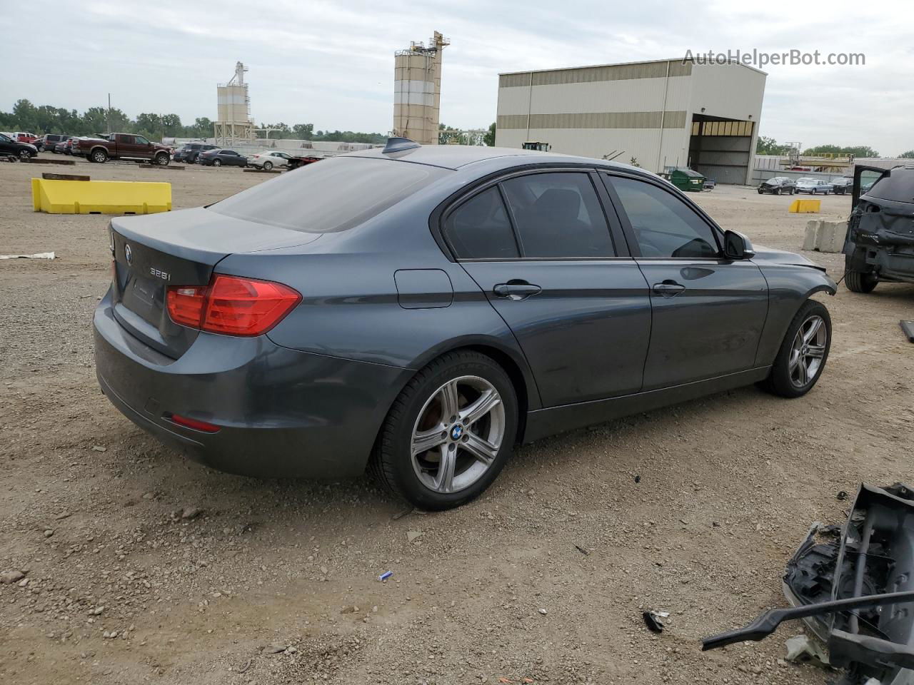 2015 Bmw 328 Xi Sulev Серый vin: WBA3B5G52FNS15703