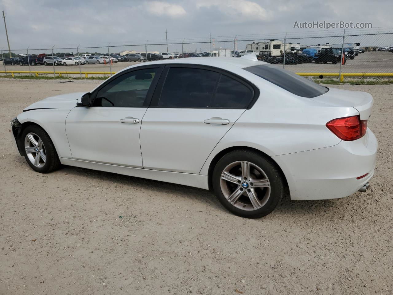 2014 Bmw 328 Xi Sulev Белый vin: WBA3B5G55ENS08100