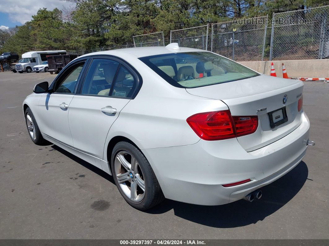 2015 Bmw 328i Xdrive Белый vin: WBA3B5G5XFNS15299