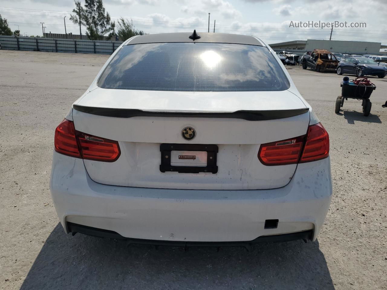 2015 Bmw 335 Xi White vin: WBA3B9G53FNR94553