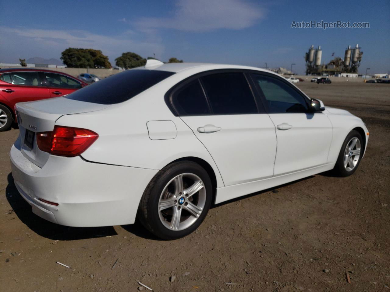 2013 Bmw 328 I Sulev Белый vin: WBA3C1C55DF435548