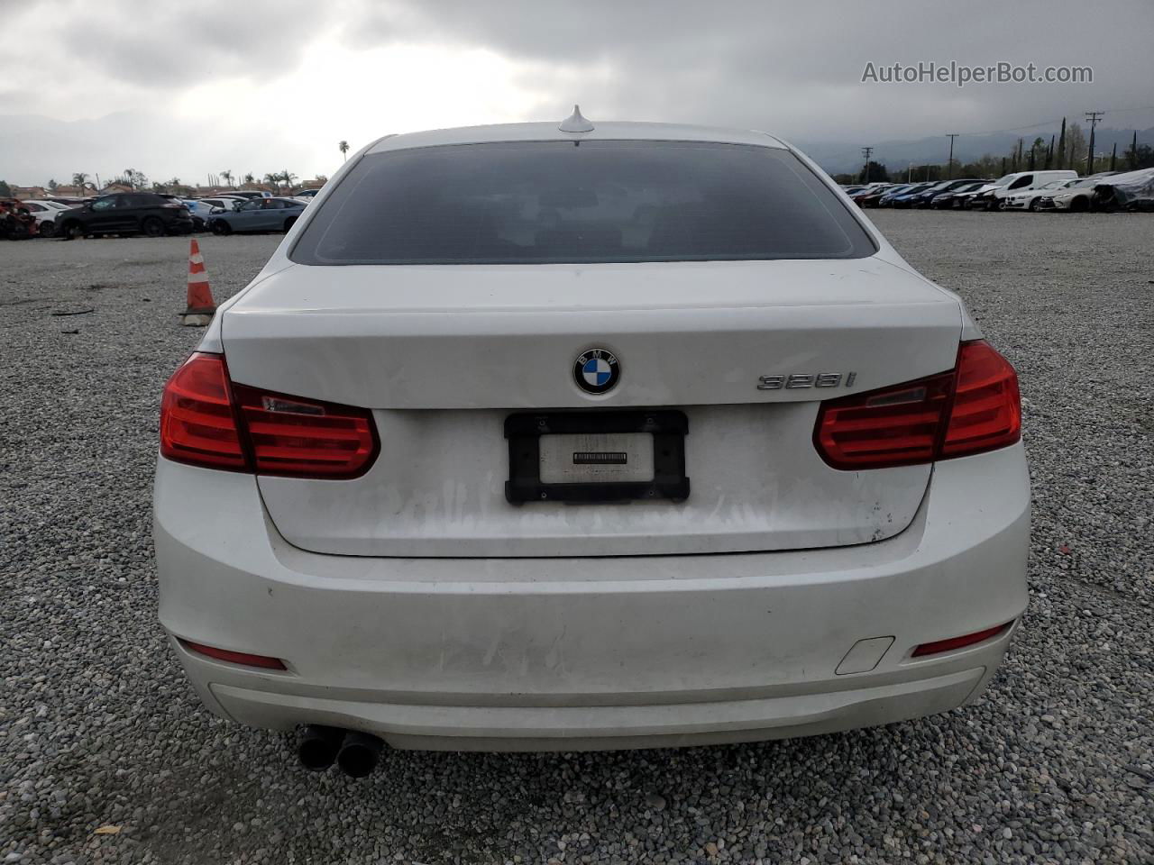 2013 Bmw 328 I Sulev White vin: WBA3C1G5XDNN93500