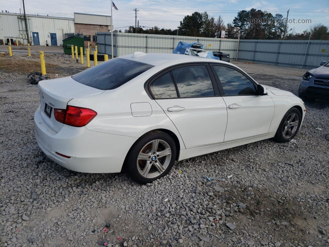 2013 Bmw 320 I Xdrive White vin: WBA3C3C52DF982238