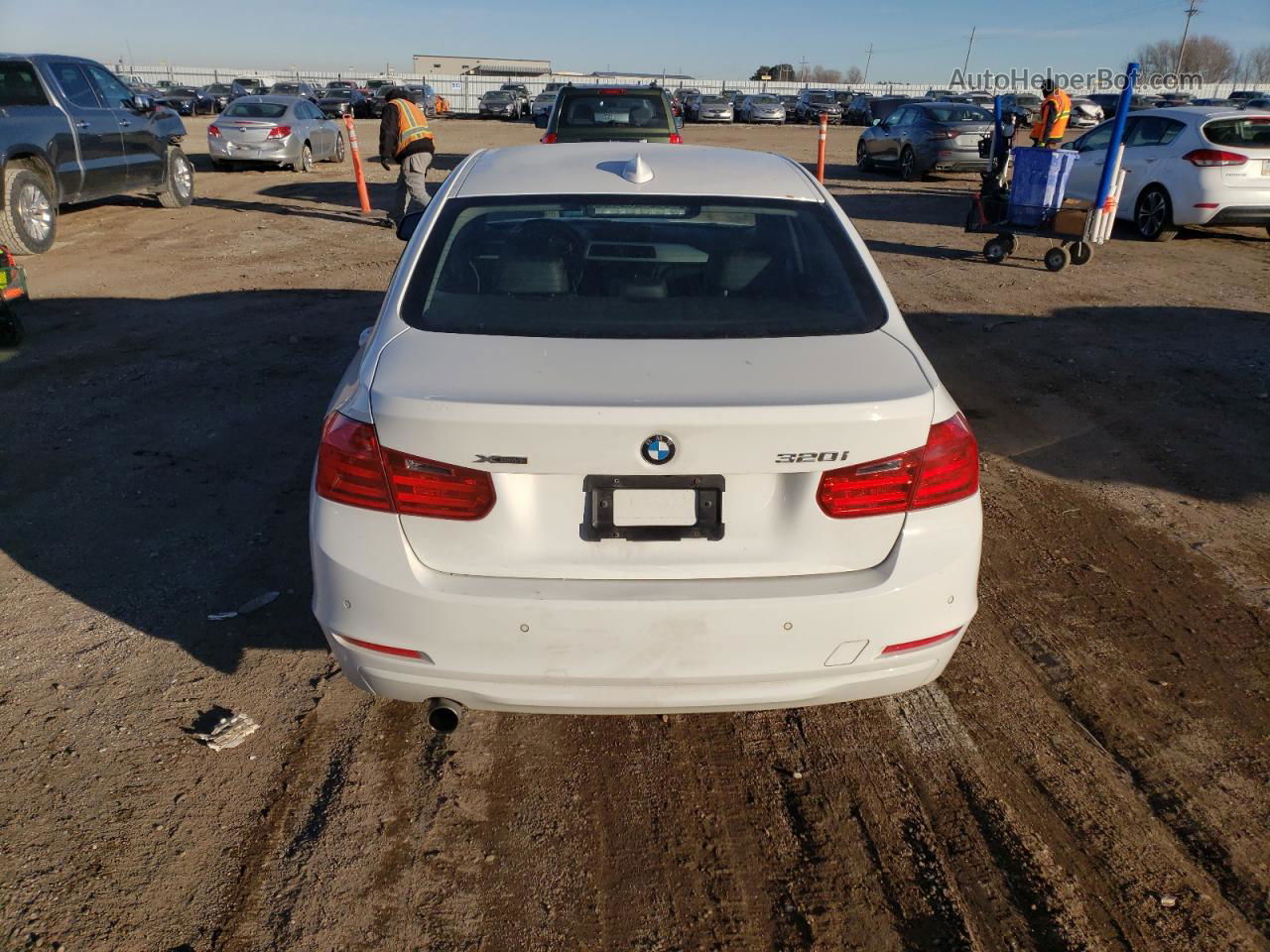 2015 Bmw 320 I Xdrive White vin: WBA3C3C52FP664312