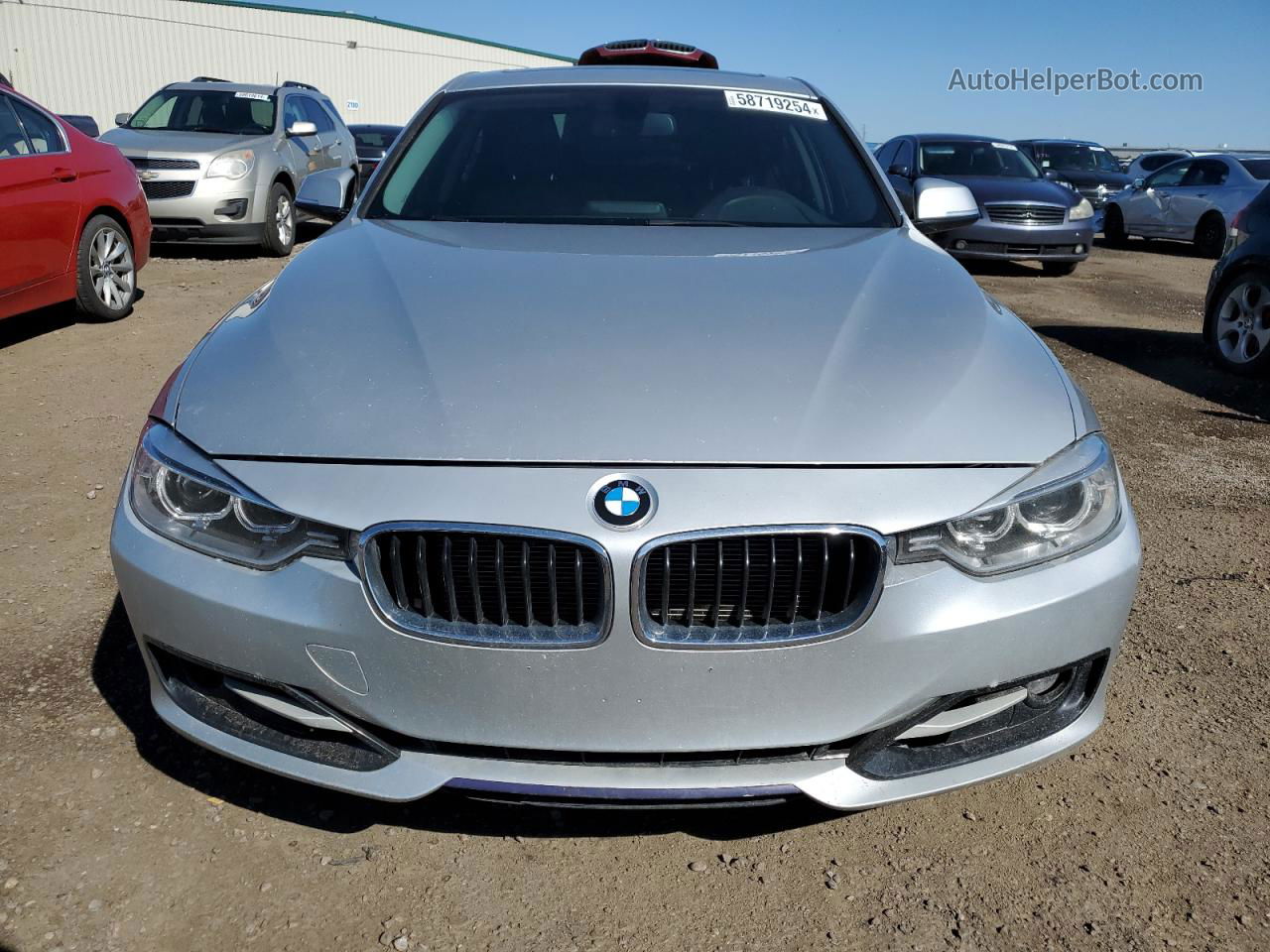 2014 Bmw 320 I Xdrive Серебряный vin: WBA3C3C53EF986638