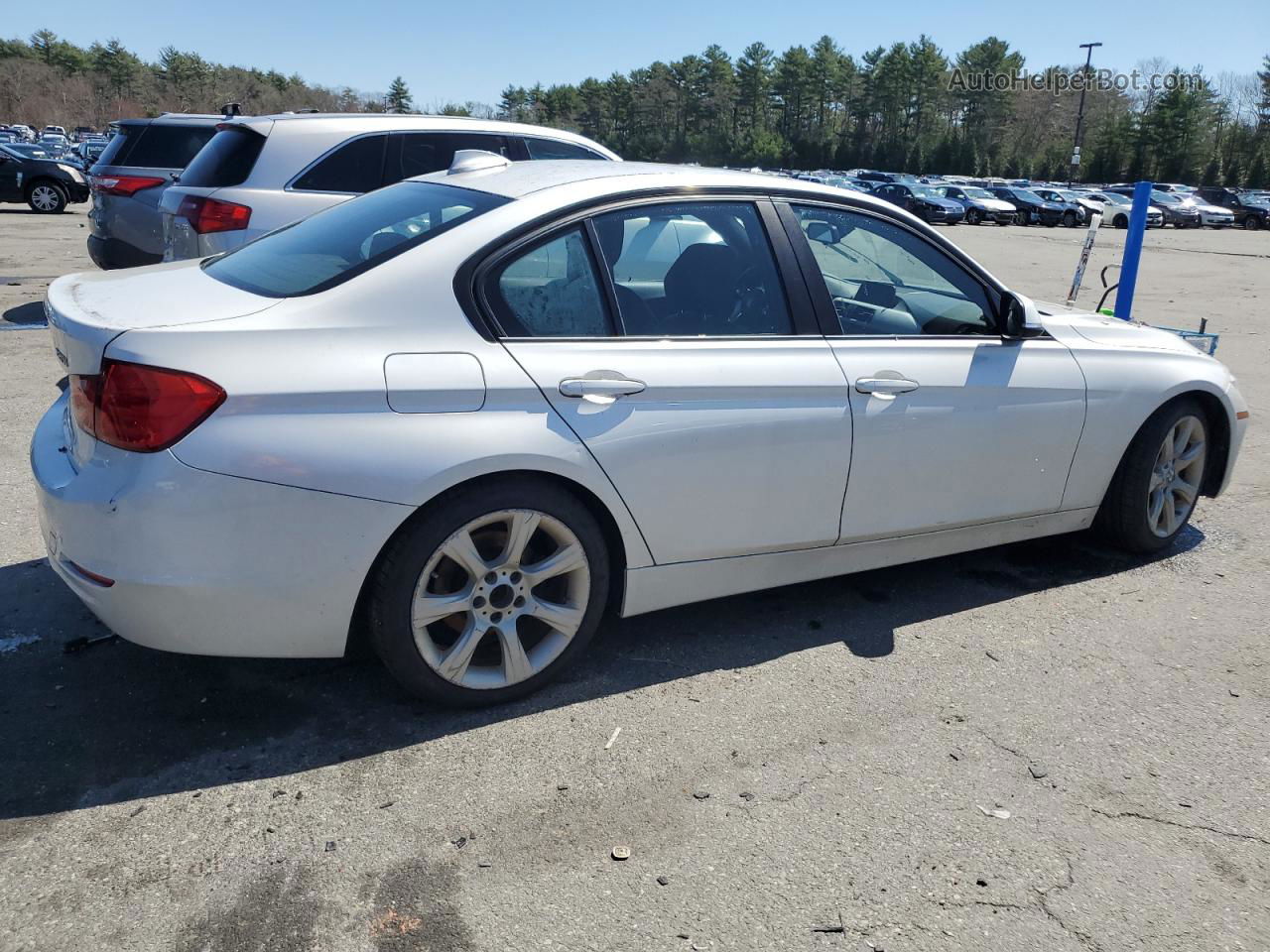 2013 Bmw 320 I Xdrive White vin: WBA3C3C56DF983120