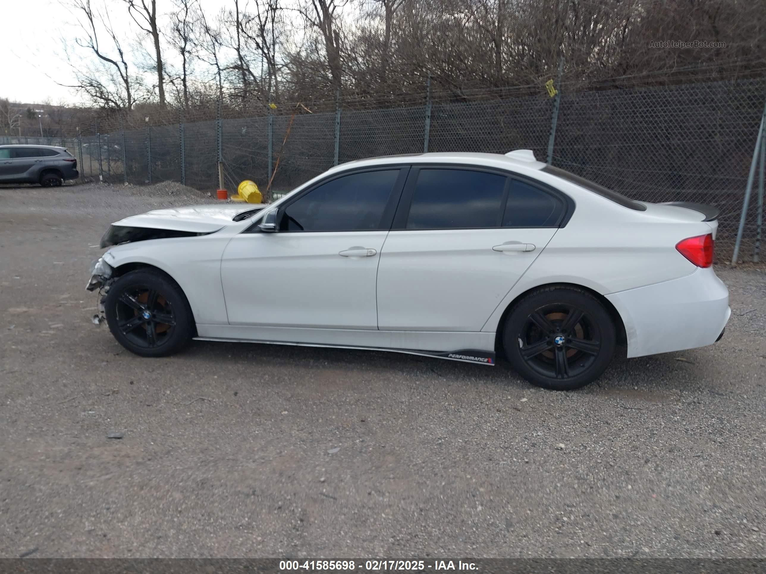 2014 Bmw 320i Xdrive White vin: WBA3C3G52ENS69356