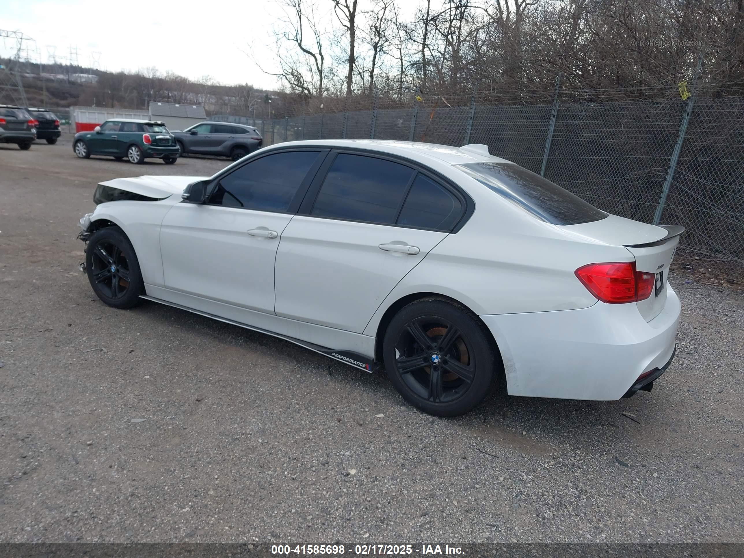 2014 Bmw 320i Xdrive White vin: WBA3C3G52ENS69356