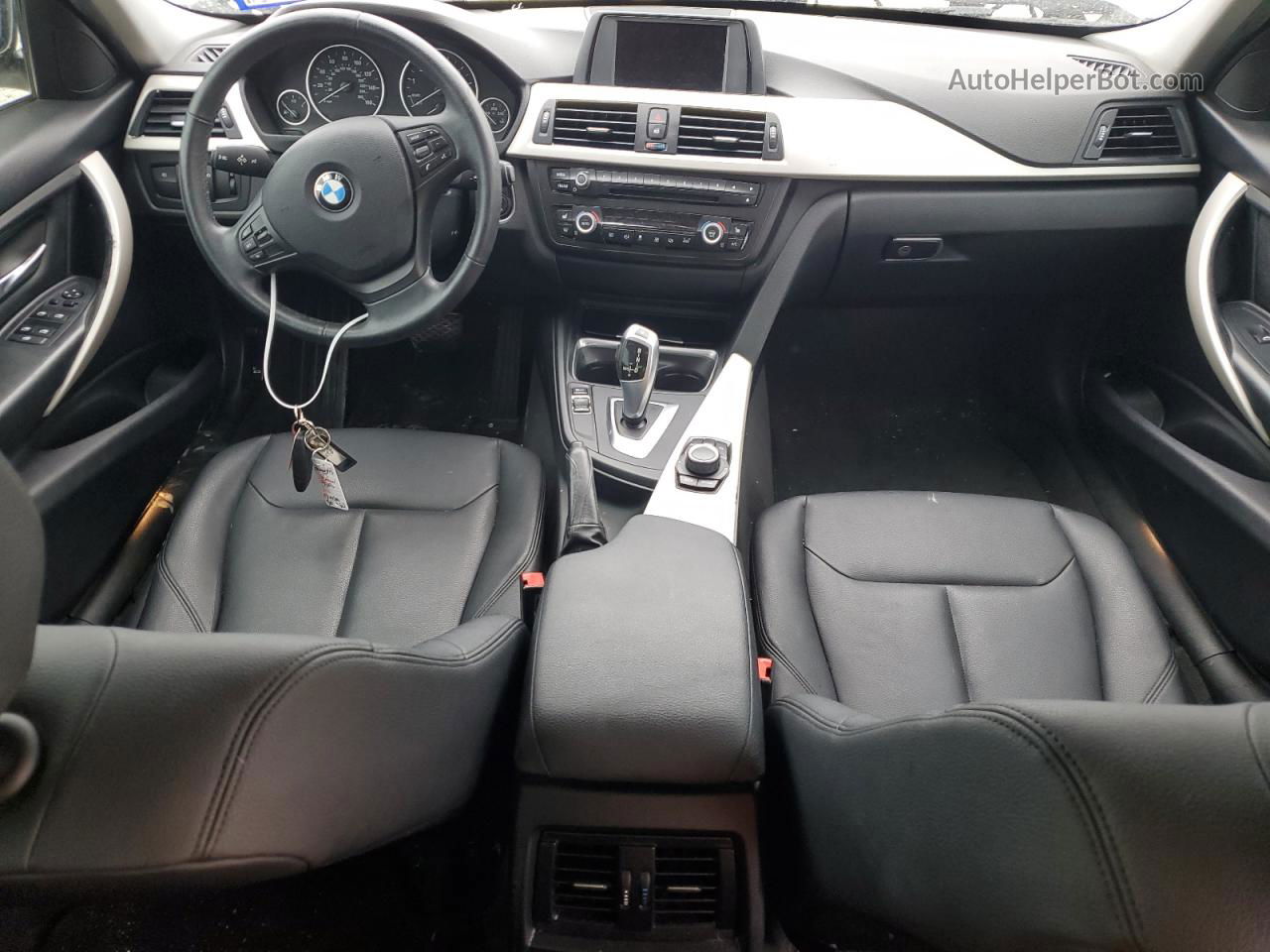 2015 Bmw 320 I Xdrive Серебряный vin: WBA3C3G58FNS74997