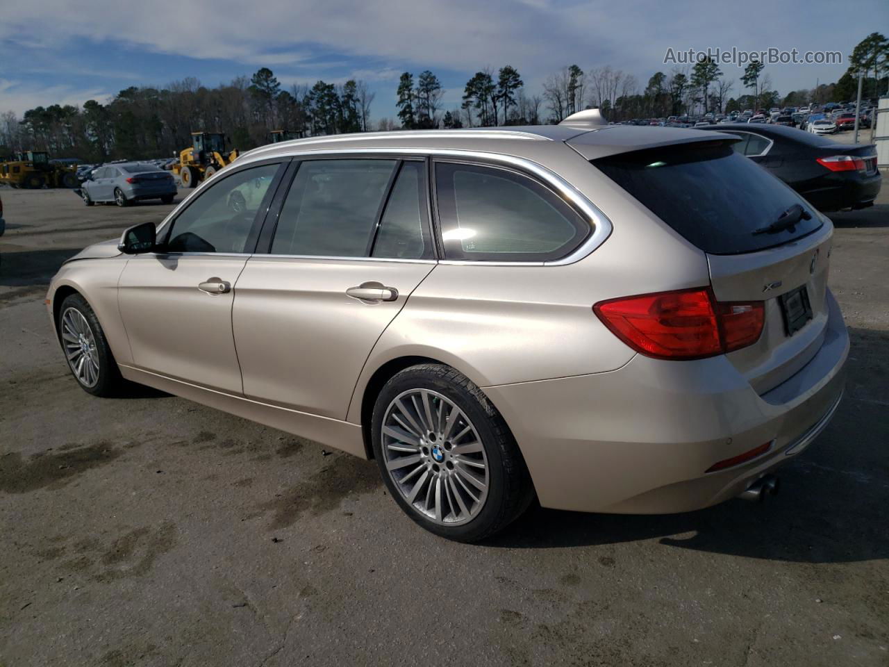 2015 Bmw 328 Xi Желто-коричневый vin: WBA3G7C58FK296517