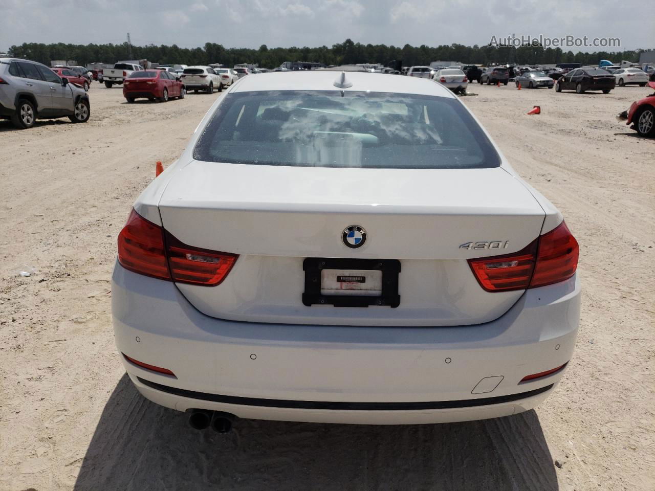 2017 Bmw 430i  White vin: WBA4R7C54HK895934