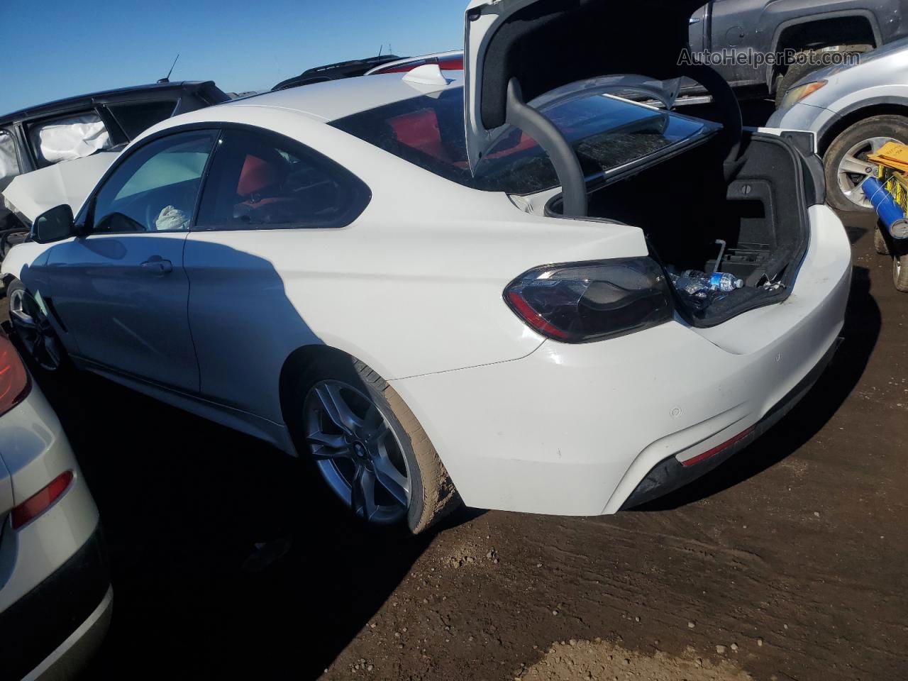 2018 Bmw 440xi  White vin: WBA4W9C50JAC99237