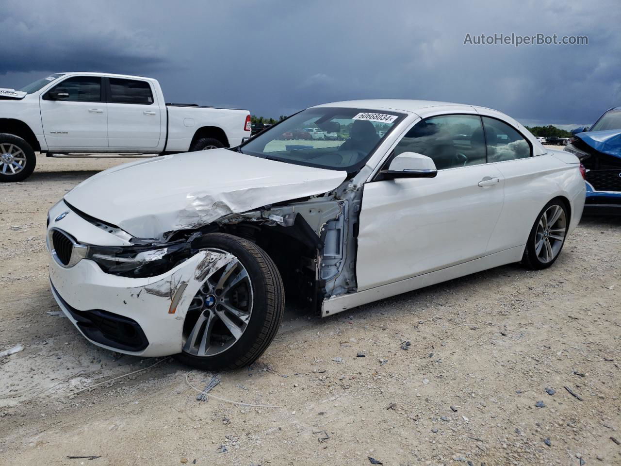 2018 Bmw 430i  Белый vin: WBA4Z1C51JEC70556