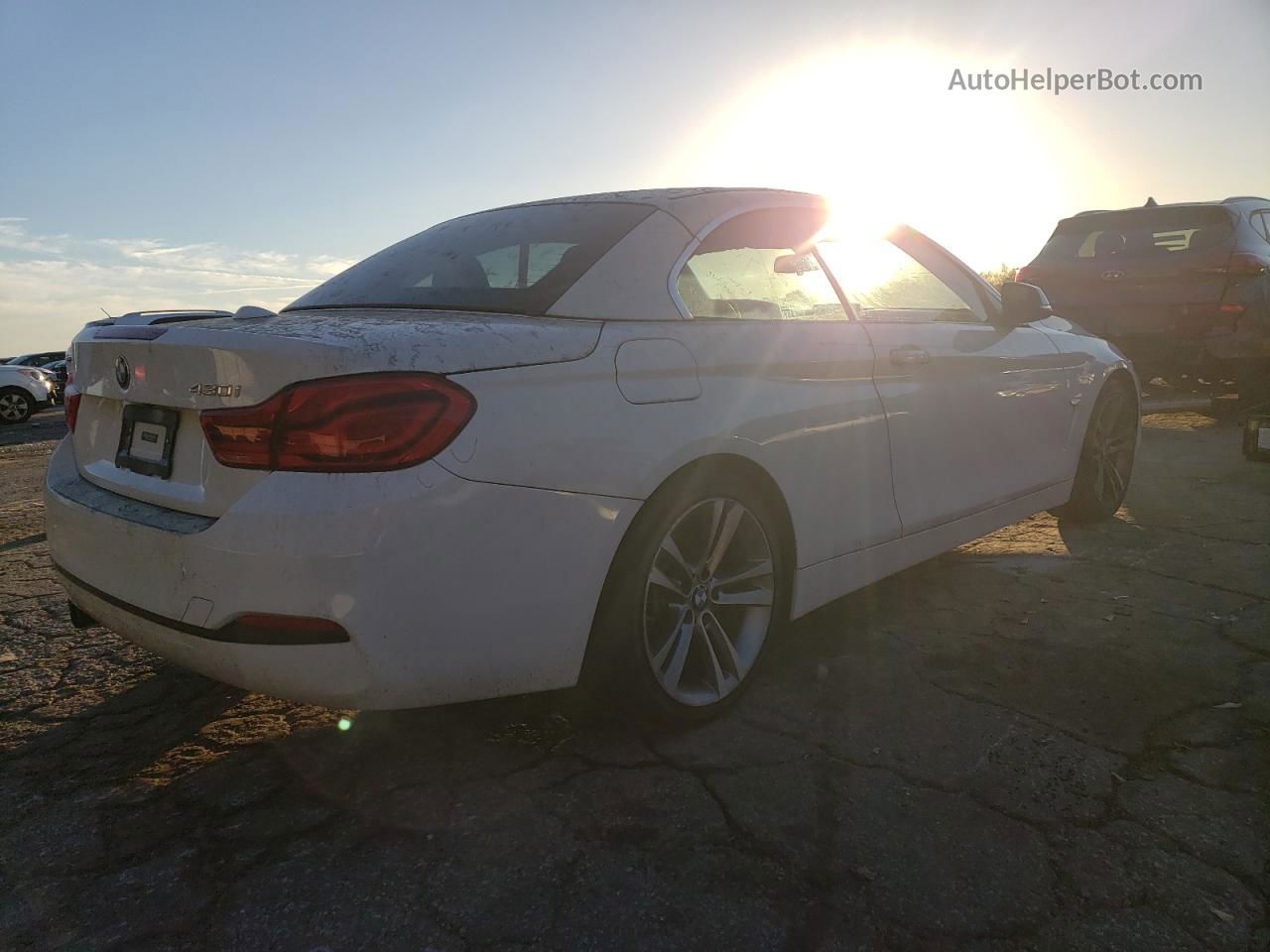 2018 Bmw 430i  White vin: WBA4Z1C59JEC59496