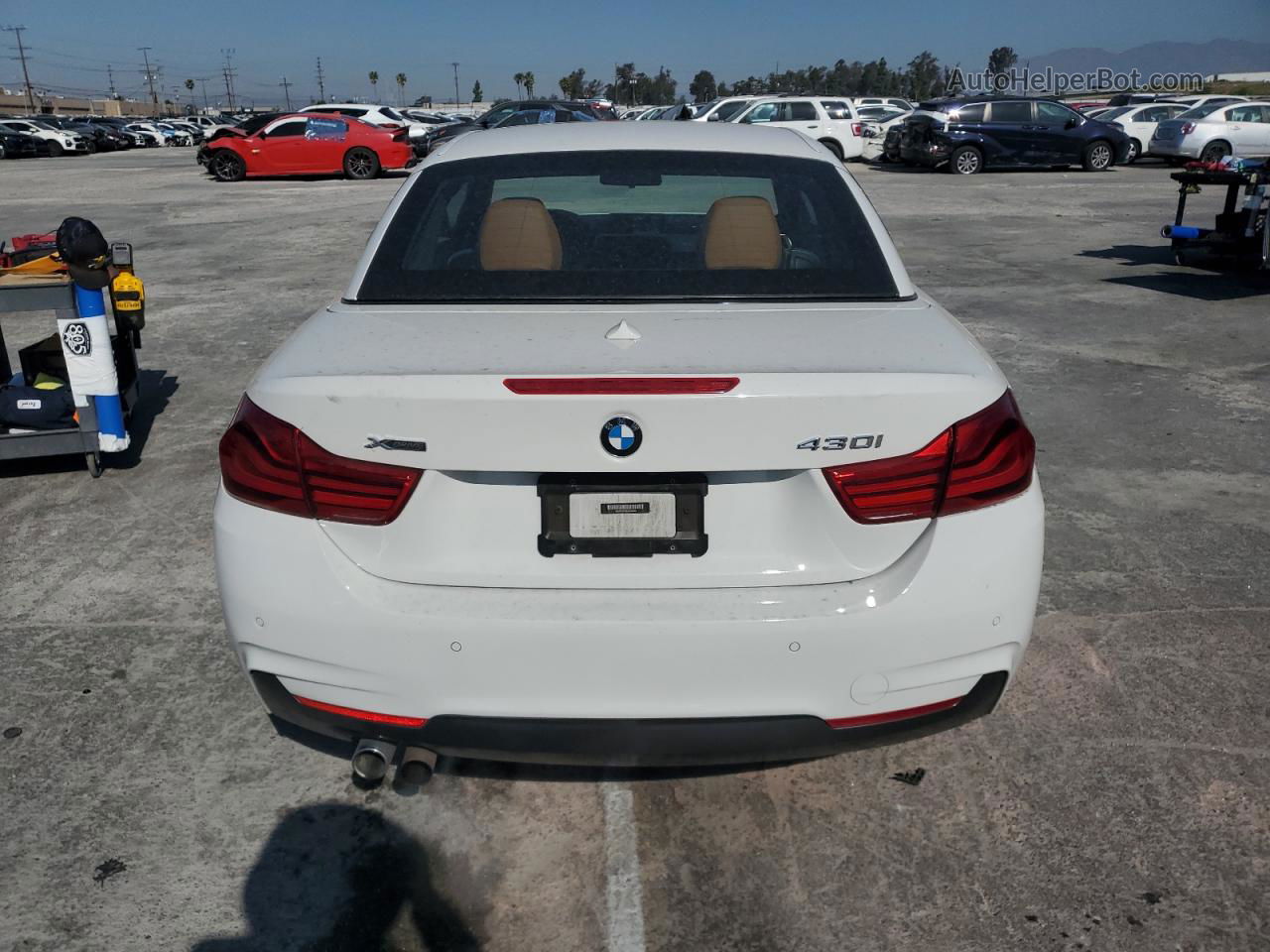 2018 Bmw 430xi  White vin: WBA4Z3C58JEA32022