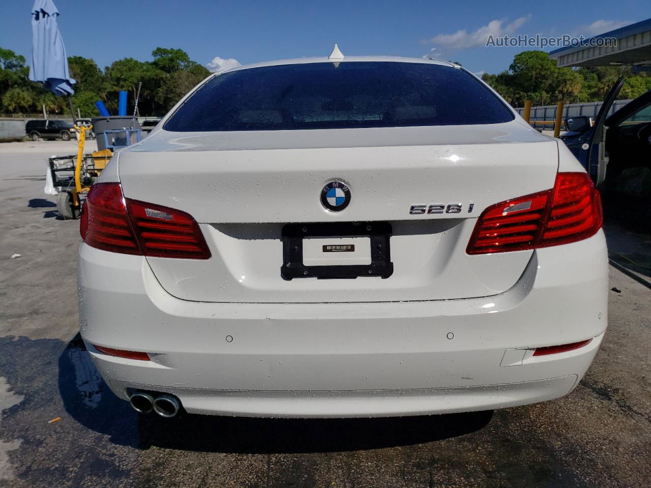 2016 Bmw 528 I White vin: WBA5A5C59GG349163