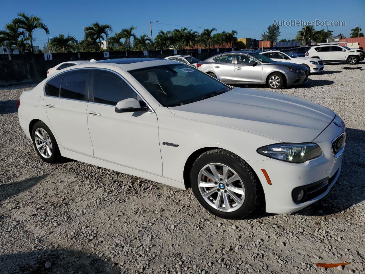 2016 Bmw 528 I White vin: WBA5A5C5XGD526529