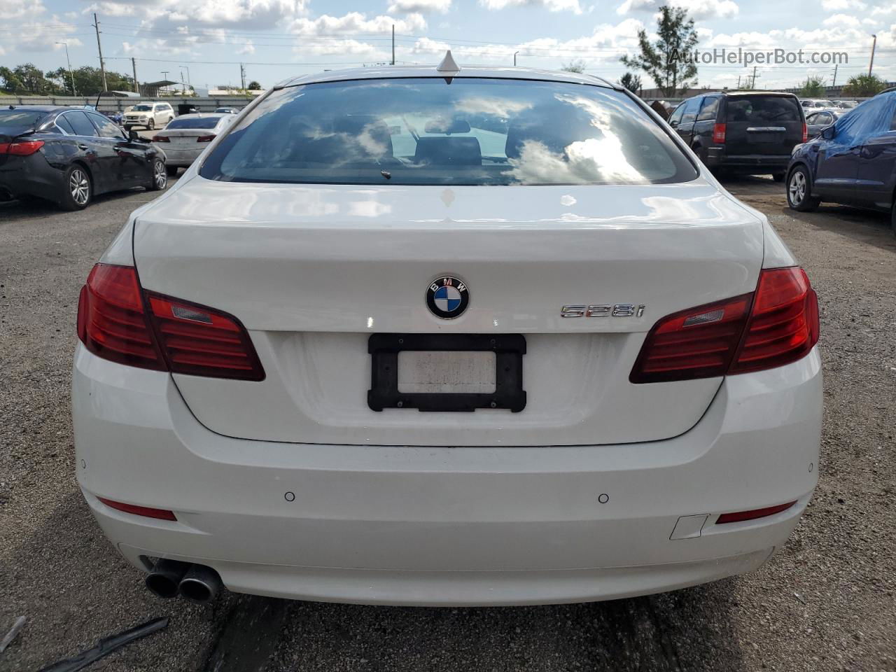 2016 Bmw 528 I White vin: WBA5A5C5XGG354999