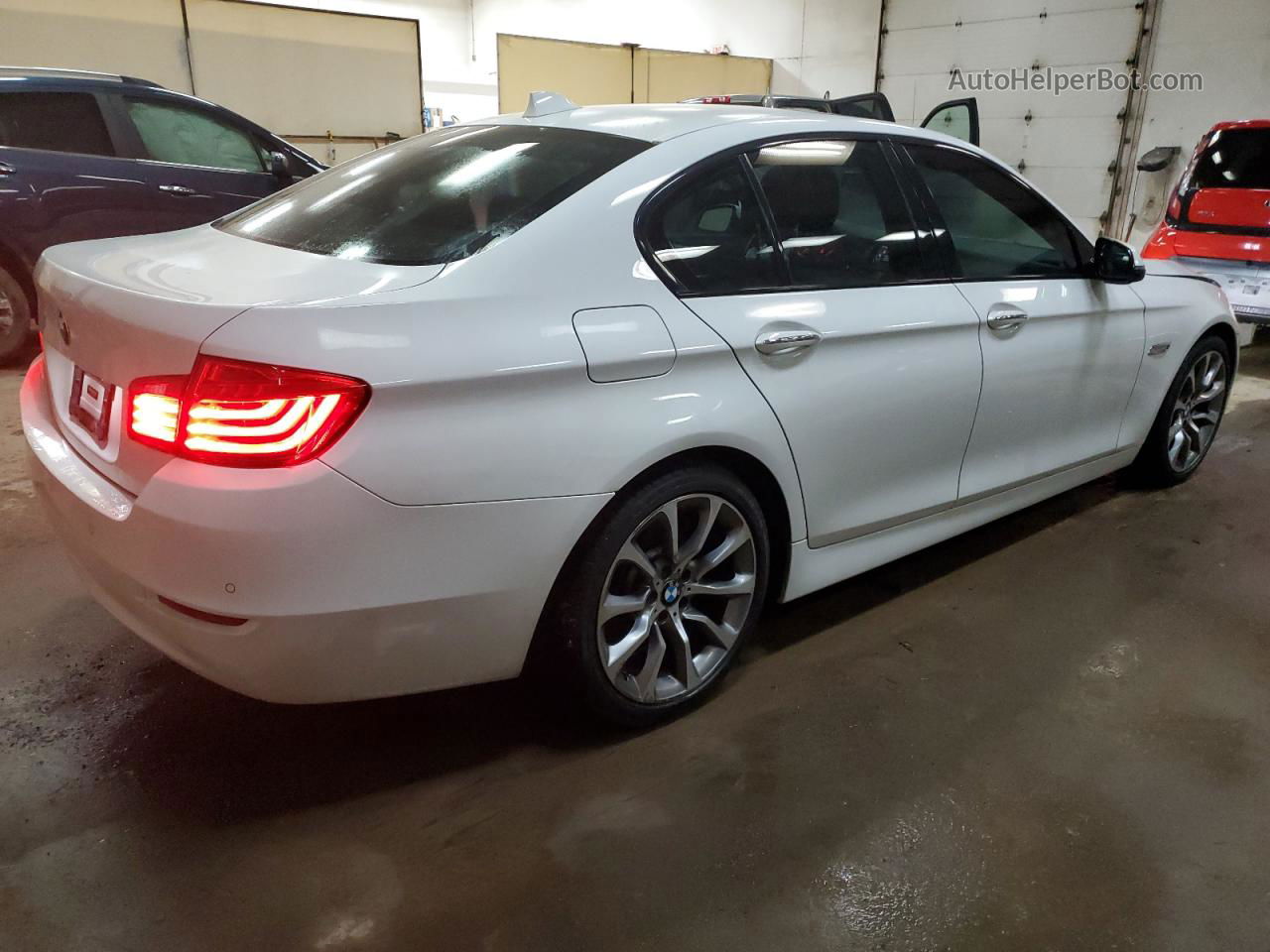 2016 Bmw 528 Xi White vin: WBA5A7C52GG146014