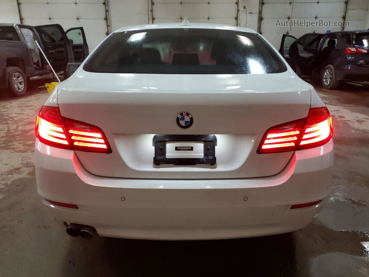 2016 Bmw 528 Xi White vin: WBA5A7C52GG146014