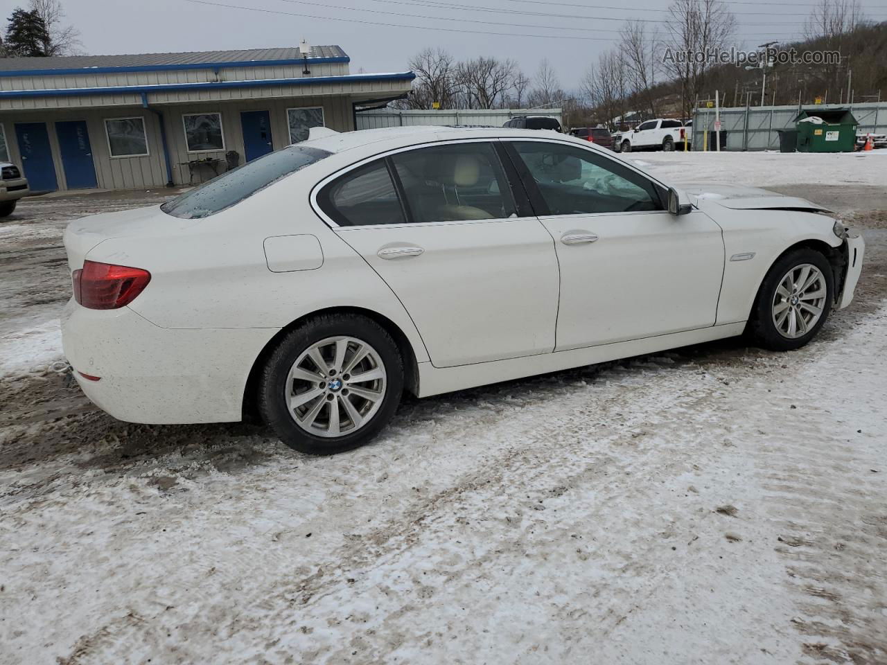 2016 Bmw 528 Xi White vin: WBA5A7C58GG642175