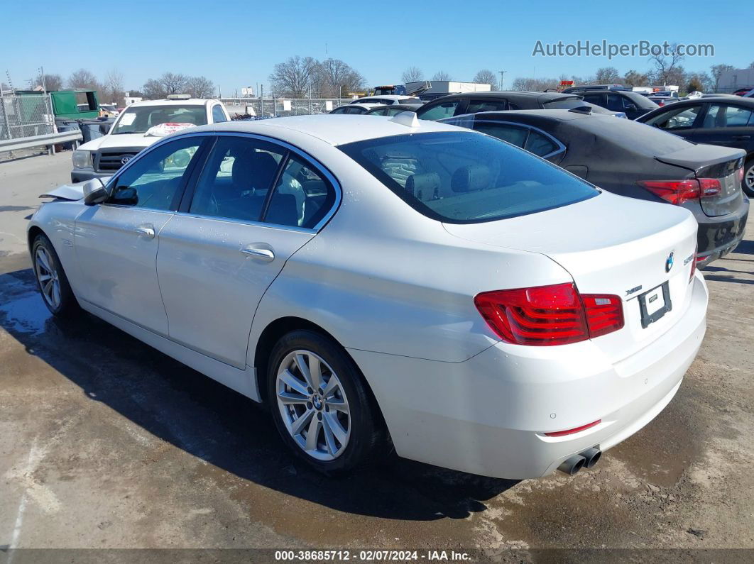 2016 Bmw 528i Xdrive White vin: WBA5A7C59GG146026