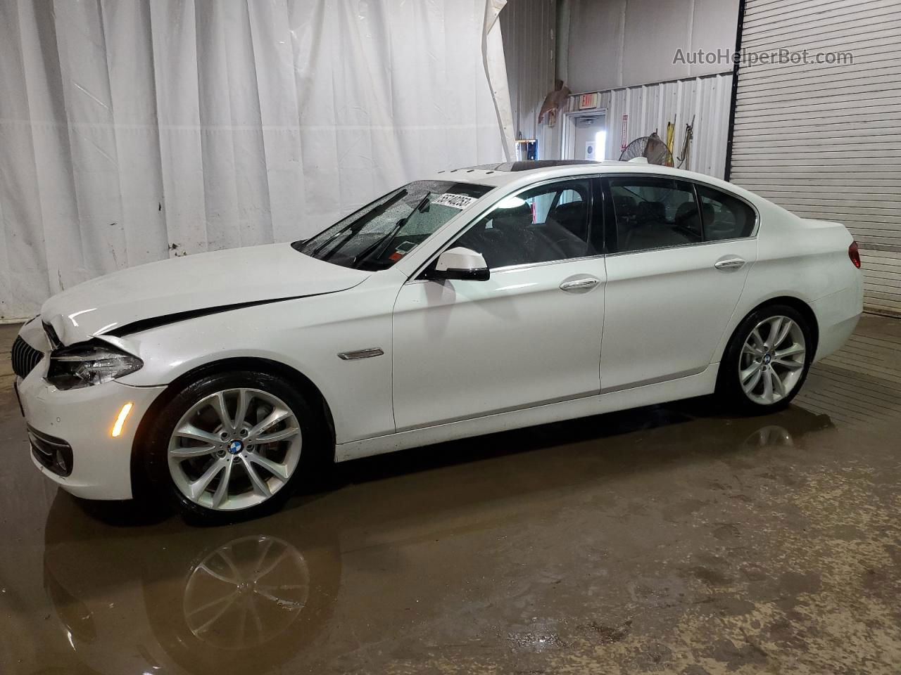 2016 Bmw 535 Xi White vin: WBA5B3C50GG258316