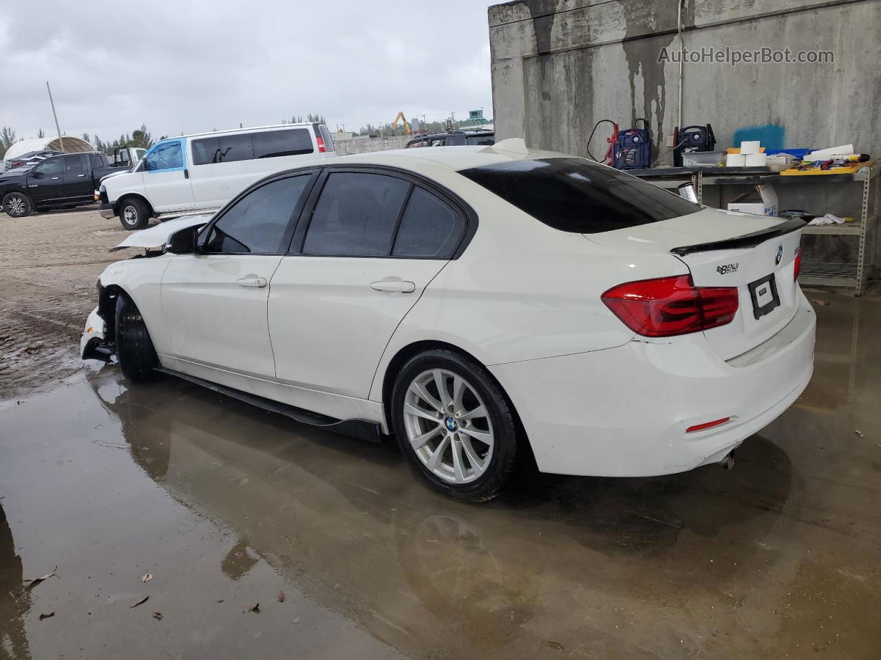 2017 Bmw 320 I White vin: WBA8A9C58HK620359