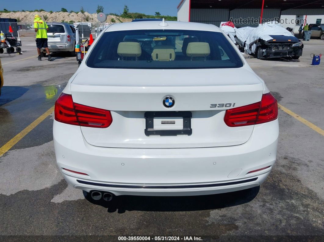 2017 Bmw 330i   White vin: WBA8B9G30HNU54617