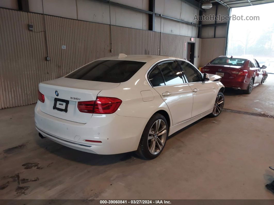 2017 Bmw 330i   White vin: WBA8B9G57HNU49576