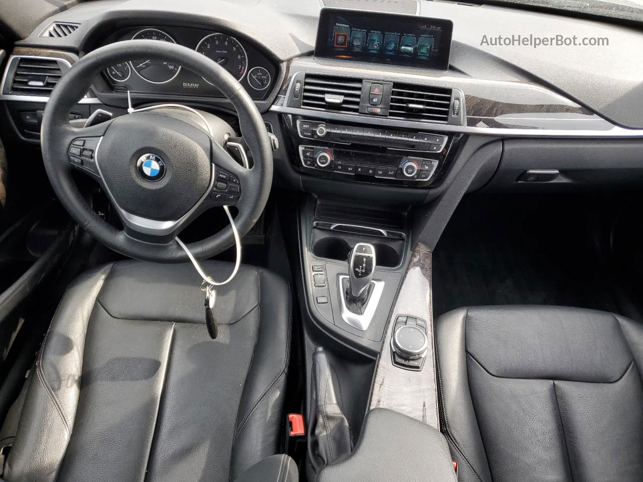 2017 Bmw 330 Xi Серый vin: WBA8D9C56HK678025