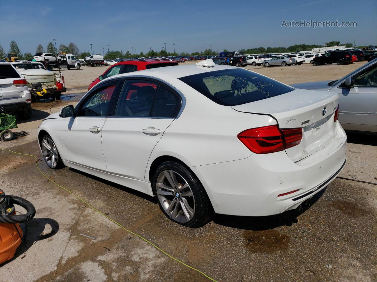 2017 Bmw 330 Xi White vin: WBA8D9G34HNU63931