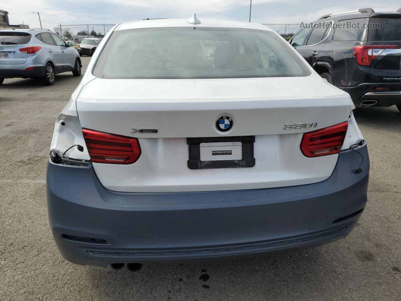 2017 Bmw 330 Xi White vin: WBA8D9G36HNU64191