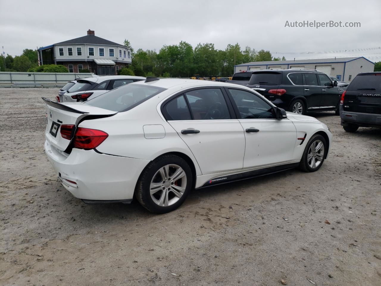 2017 Bmw 330 Xi Белый vin: WBA8D9G38HNU65441