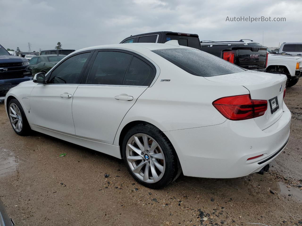 2017 Bmw 330e  White vin: WBA8E1C32HA029180