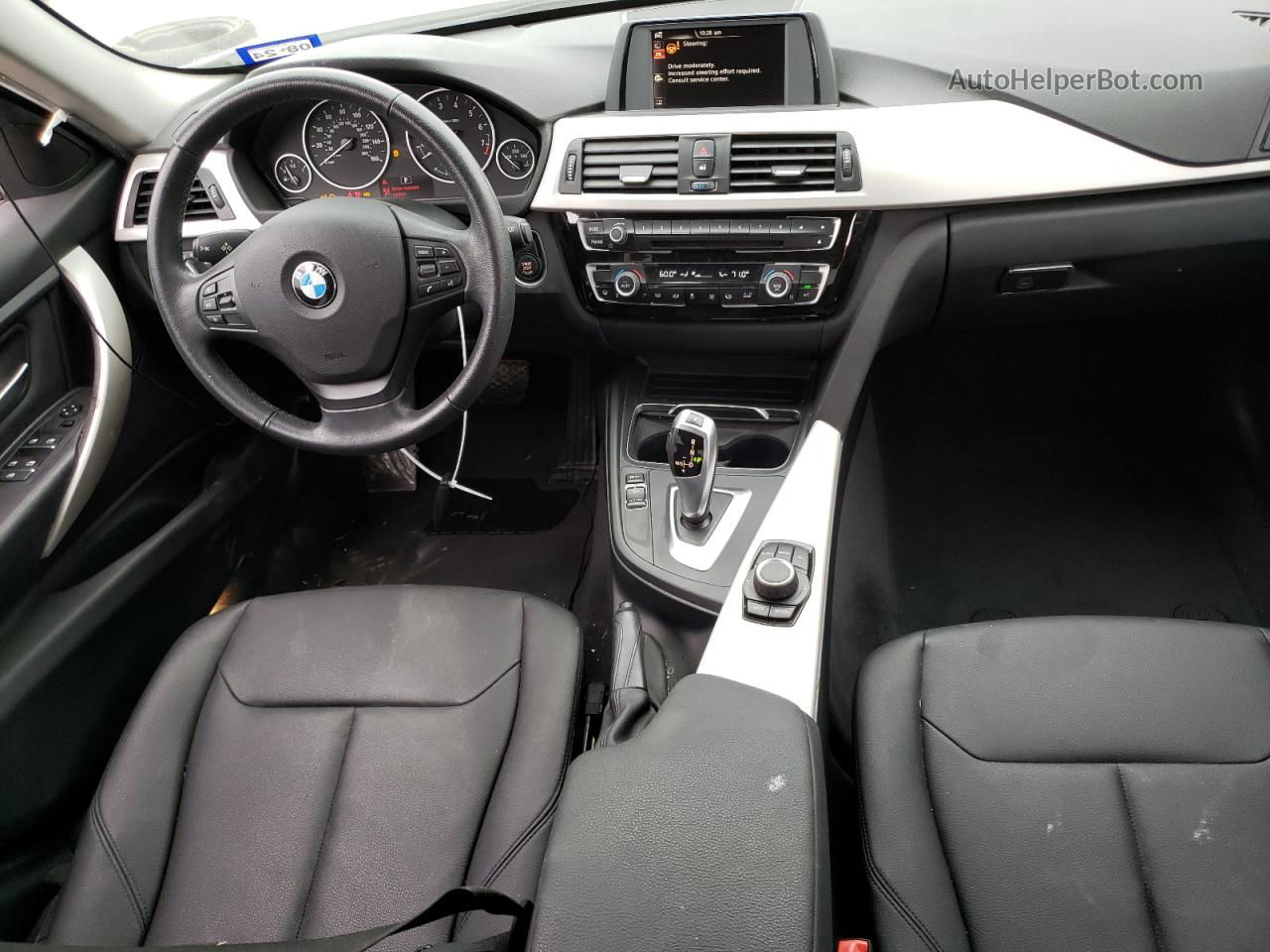 2017 Bmw 320 I Белый vin: WBA8E1G38HNU16609