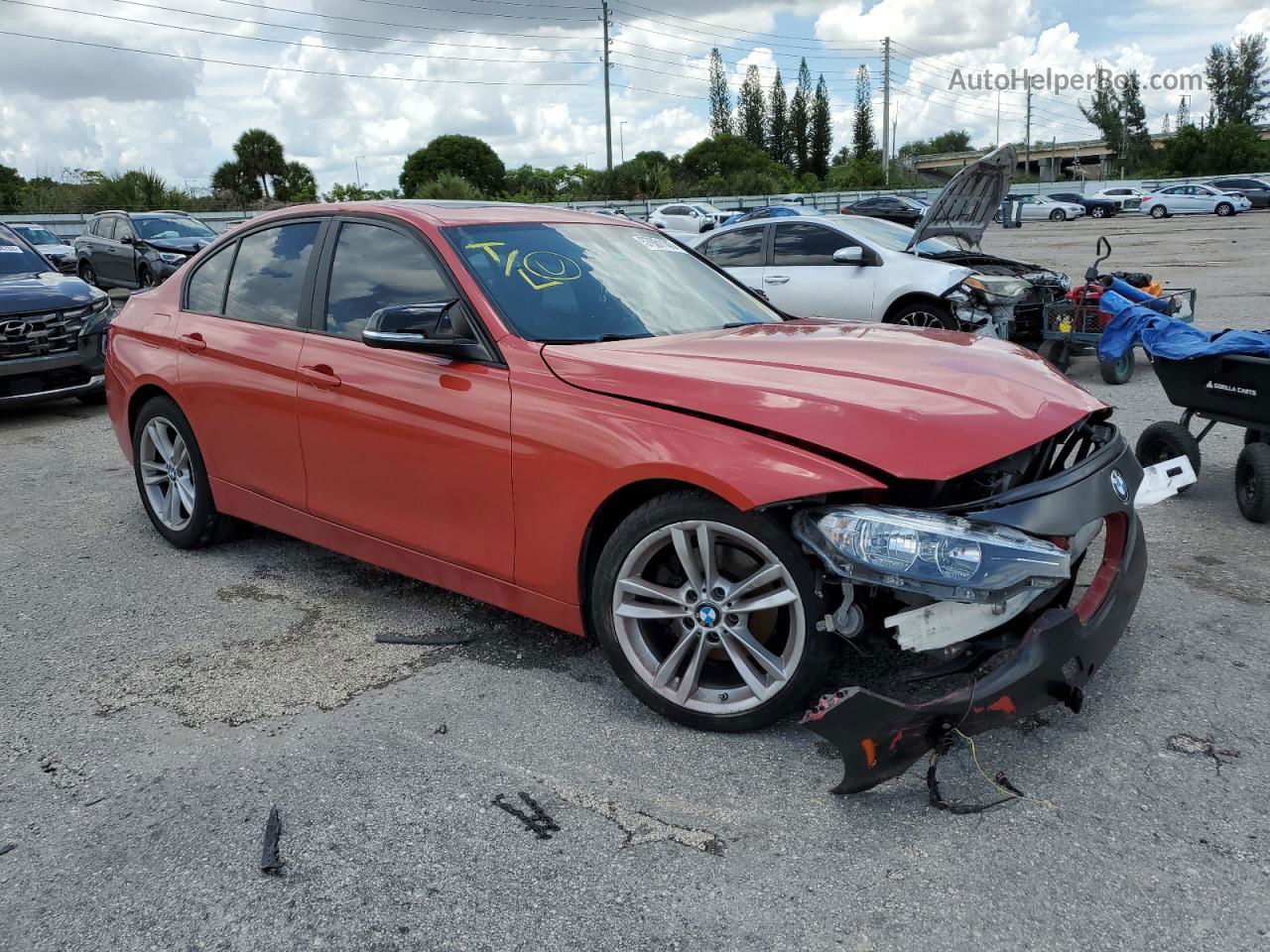 2016 Bmw 320 I Красный vin: WBA8E1G53GNT34013