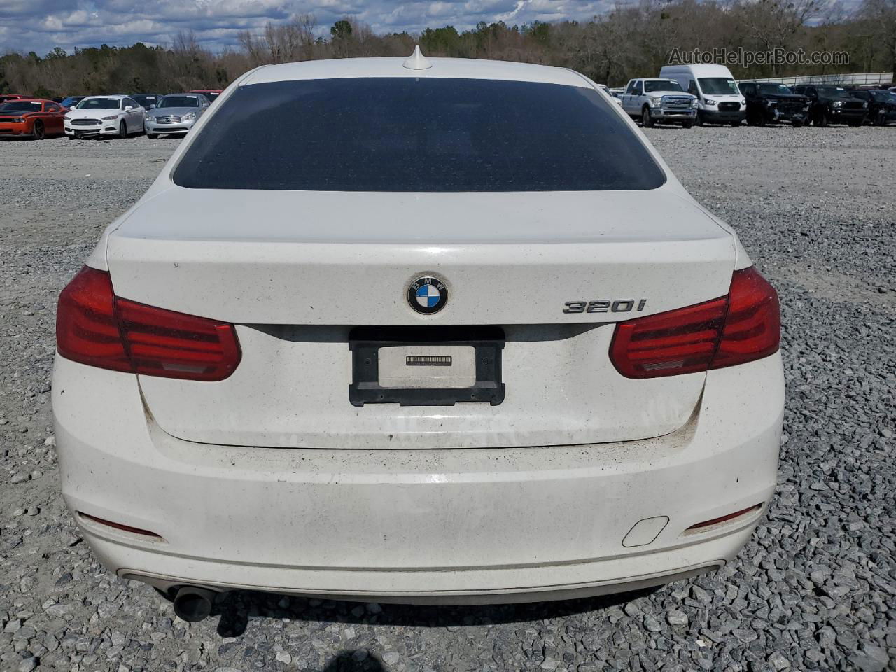 2016 Bmw 320 I White vin: WBA8E1G55GNT35356