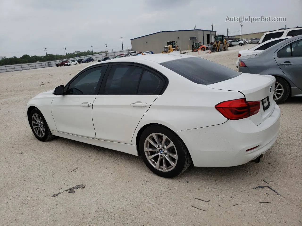 2016 Bmw 320 I Белый vin: WBA8E1G56GNU10971