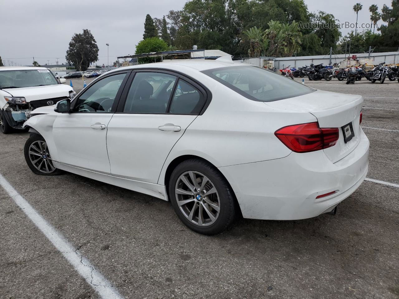 2016 Bmw 320 I Белый vin: WBA8E1G57GNT33785