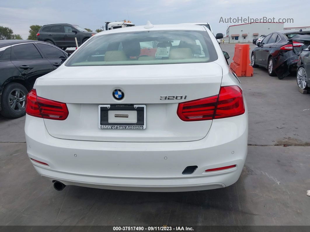 2016 Bmw 3 Series 320i White vin: WBA8E1G58GNT33519