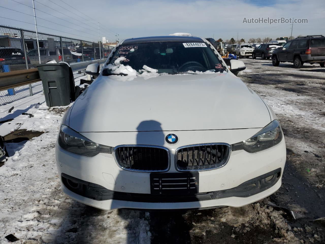 2017 Bmw 320 Xi White vin: WBA8E5G34HNU42583