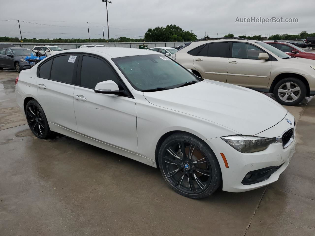 2017 Bmw 320 Xi White vin: WBA8E5G38HNU44109