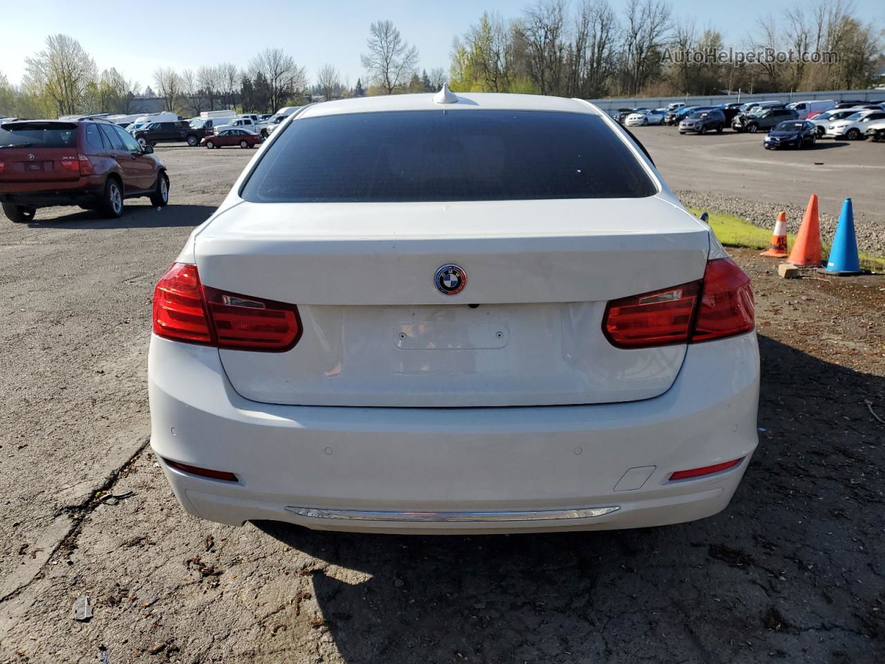 2017 Bmw 320 Xi White vin: WBA8E5G3XHNU42734