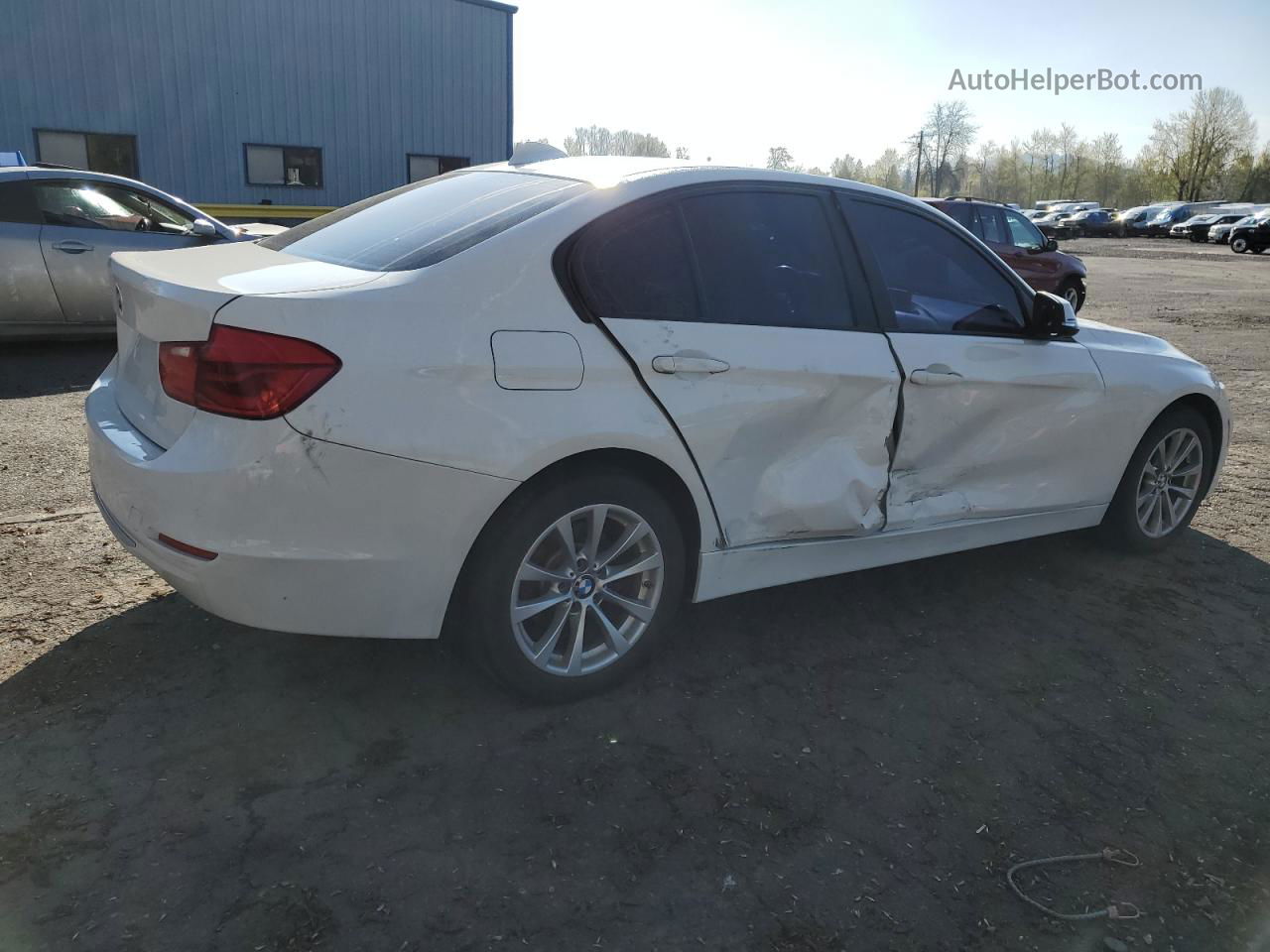 2017 Bmw 320 Xi White vin: WBA8E5G3XHNU42734