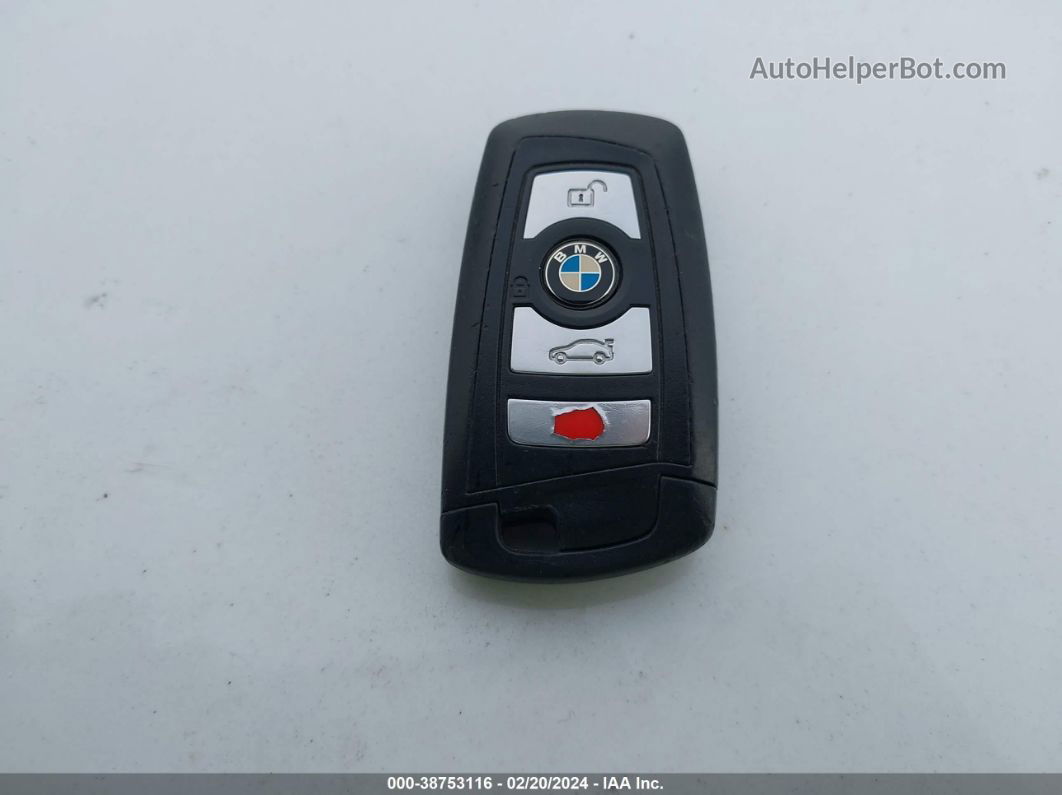 2016 Bmw 320i Xdrive Золотой vin: WBA8E5G55GNT93930